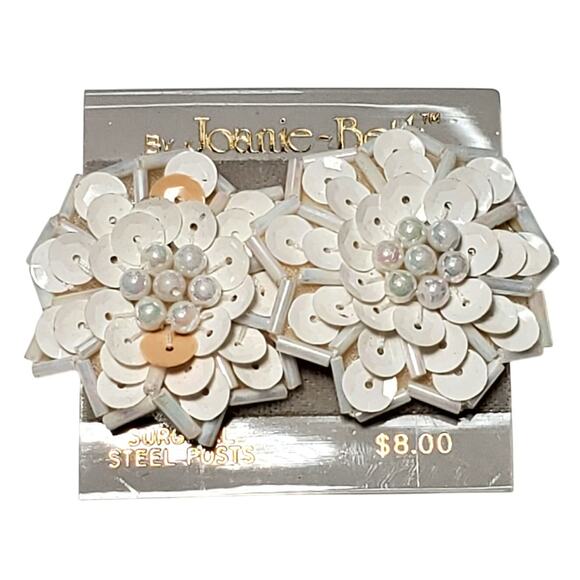 Flower Beaded Post Back Earrings 1" Round Floral White New - Picture 1 of 5